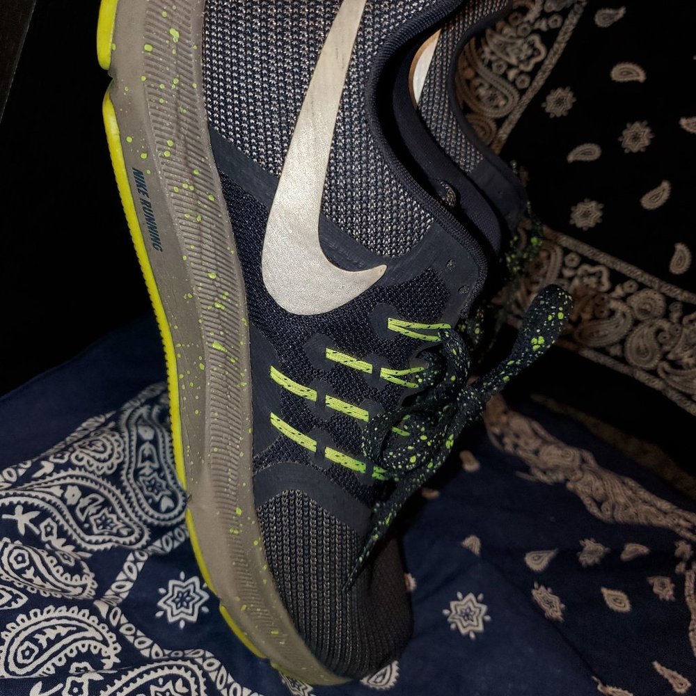 !| Nike Athletic Shoes |!